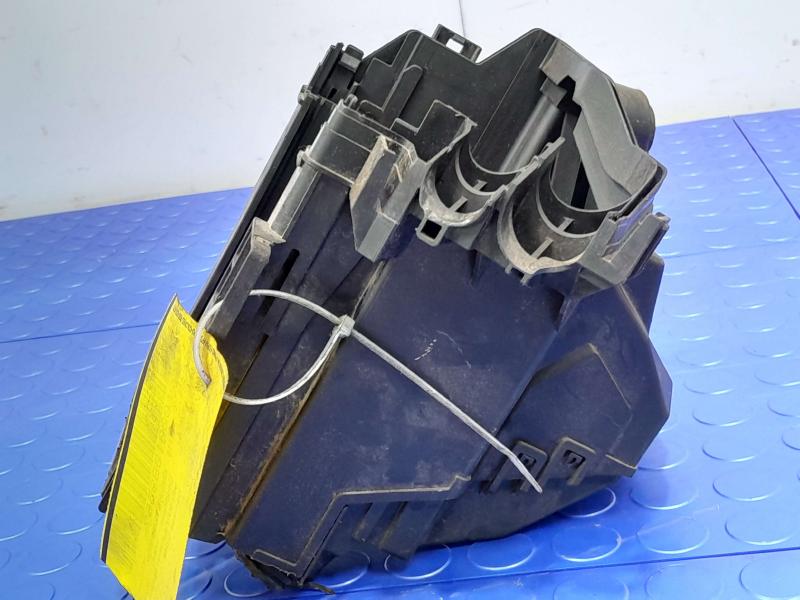 2015 Nissan Versa Engine Fuse Box