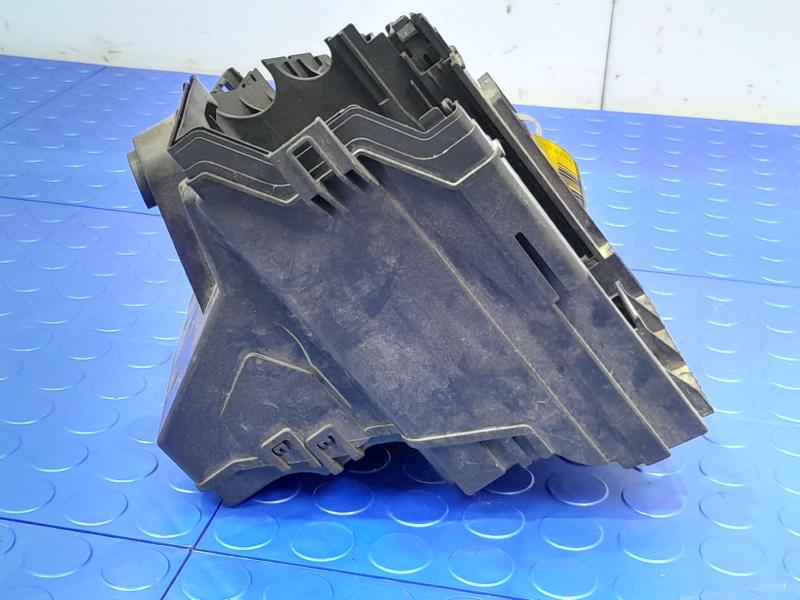 2015 Nissan Versa Engine Fuse Box
