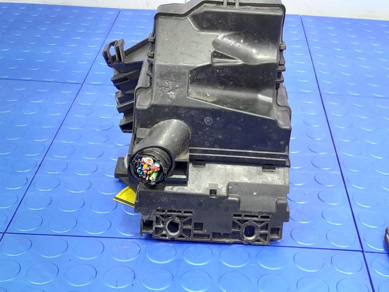 2015 Nissan Versa Engine Fuse Box