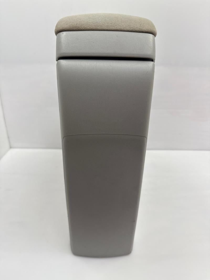 2010 Toyota Prius Front Console