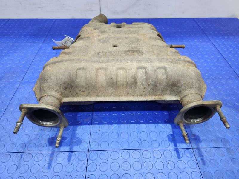 2012 Jeep Grand Cherokee Muffler
