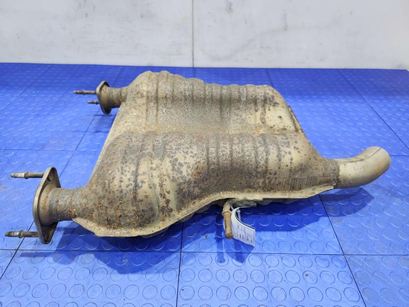 2012 Jeep Grand Cherokee Muffler