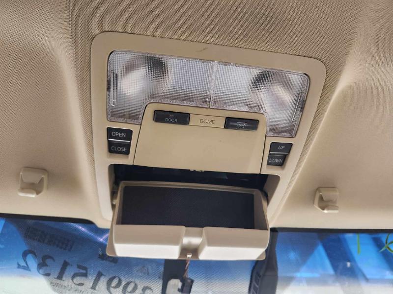 2015 Toyota Avalon Front Console