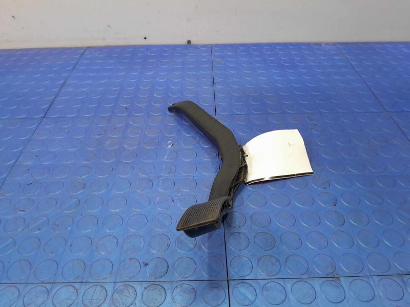 2005 Ford Explorer Pedal Assembly