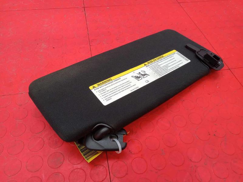 2016 Chrysler 200 Sun Visor
