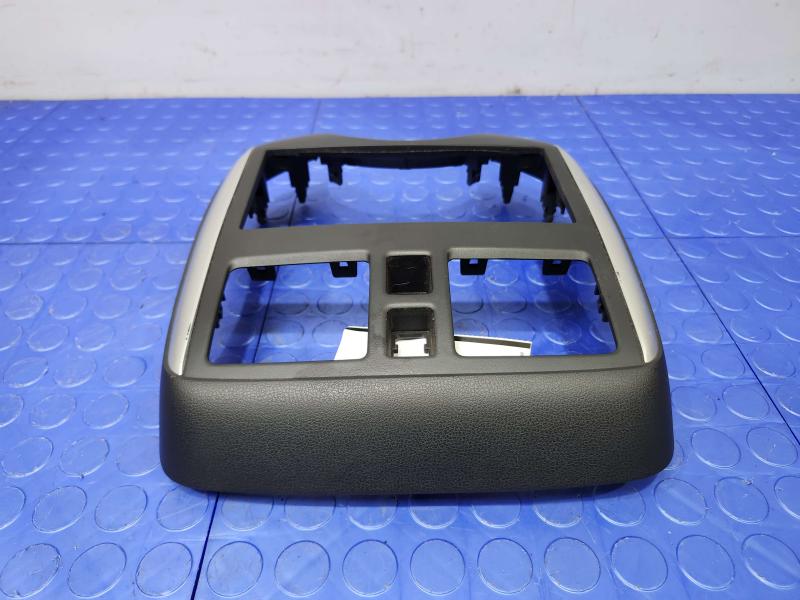2014 Nissan Versa Note Radio Trim Surround Bezel Black OEM 68260-3VY0A