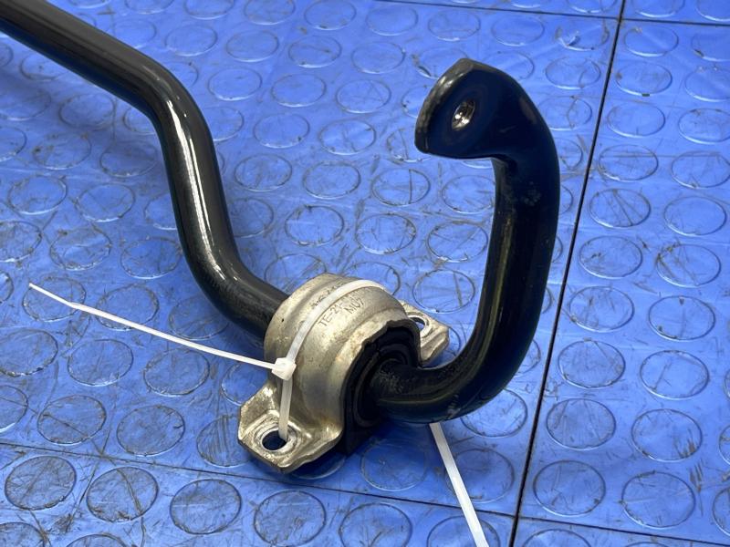 2015-2018 Audi A3 FWD Rear Stabilizer Bar Swaybar Genuine OEM 5Q0511305AR