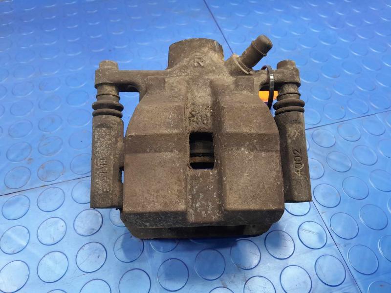 2019 Toyota Sienna Caliper