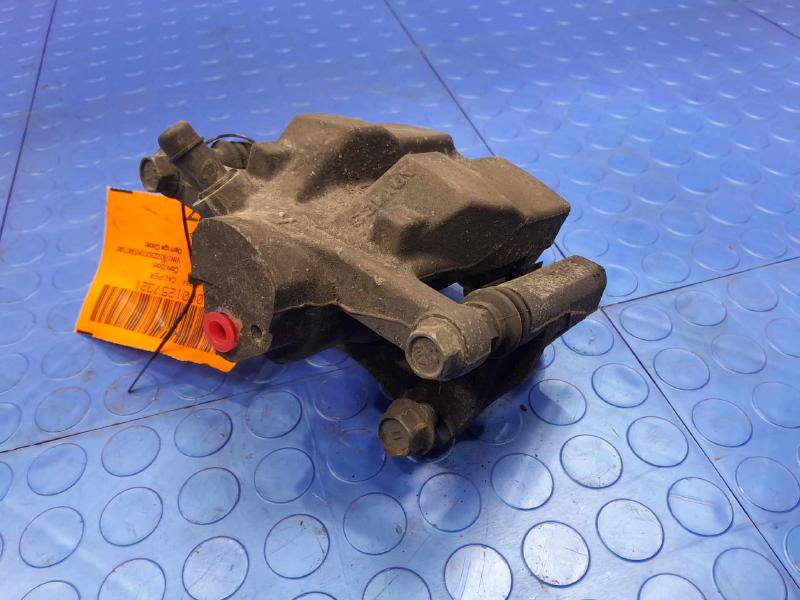 2019 Toyota Sienna Caliper