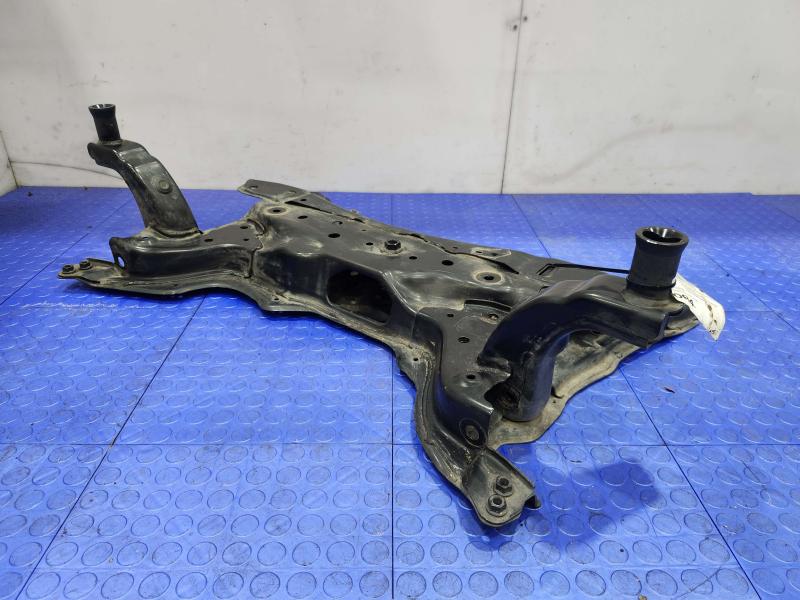 2017 Toyota Prius Crossmember/Cradle/Undercarria