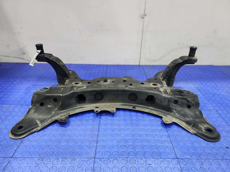 2017 Toyota Prius Crossmember/Cradle/Undercarria