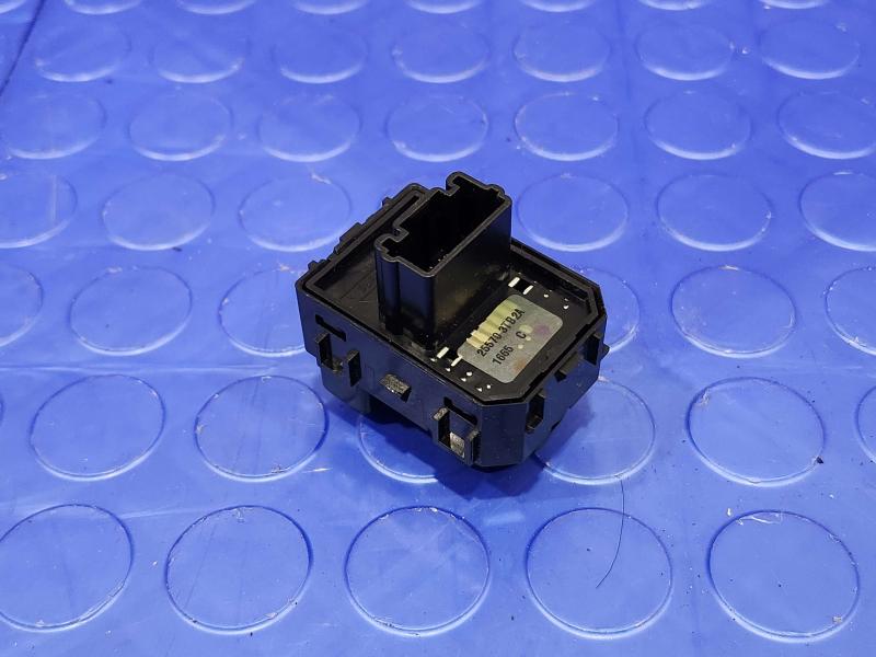 2015 Nissan Murano Door Switch Front