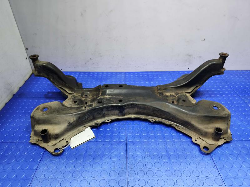 2010 Toyota Prius Crossmember/Cradle/Undercarria