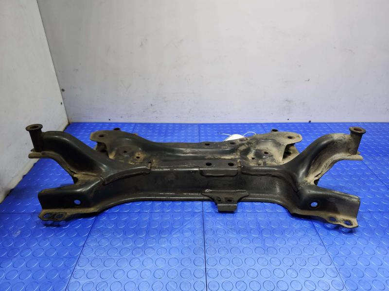 2010 Toyota Prius Crossmember/Cradle/Undercarria