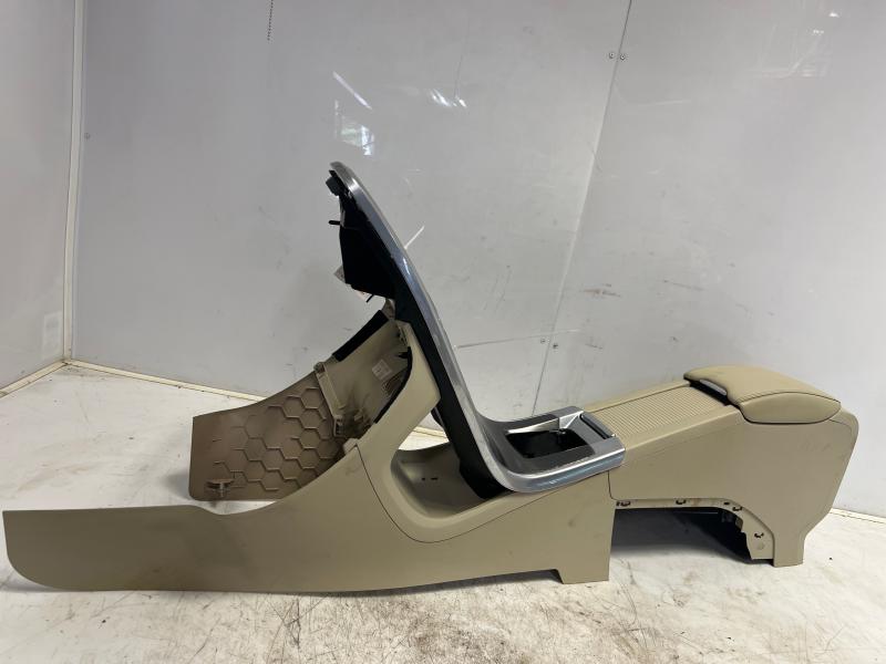 2014 - 2017 Volvo XC60 Center Console Assembly Tan Leather w/o Illumination OEM 68139203