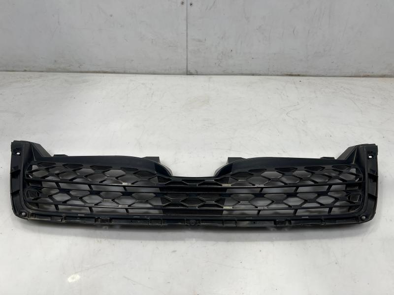 2014 Subaru Forester Grille