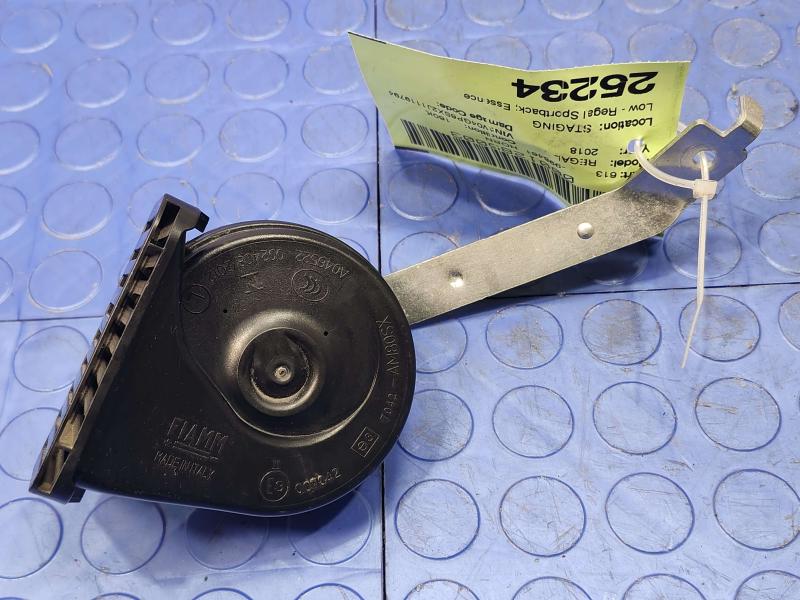 2018-2020 Buick Regal Low Note Horn Assembly Genuine OEM Part 39088255