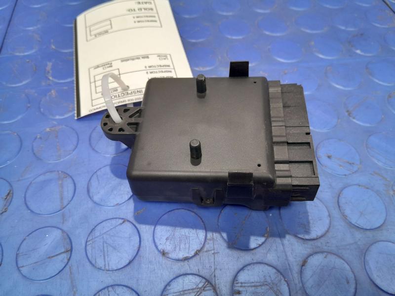 2017-2019 GMC Acadia Front Seat Heater Vent Control Module OEM 13511702