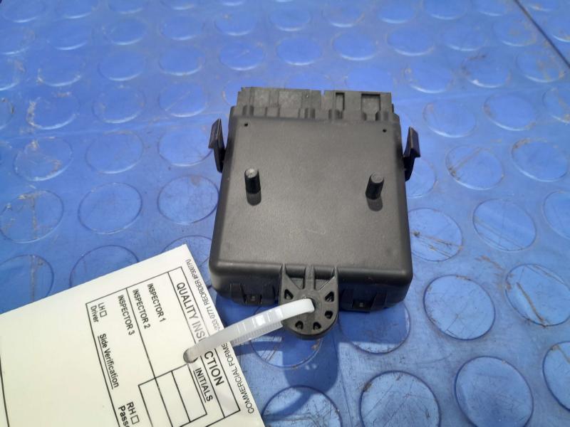 2017-2019 GMC Acadia Front Seat Heater Vent Control Module OEM 13511702