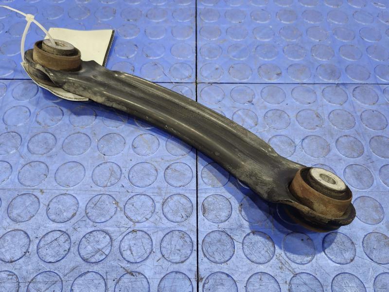2013 Chrysler 300 Upper Control Arm Rear