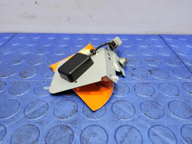 2016-2018 Acura RDX GPS Antenna Assembly Genuine OEM 39835-TX4-A11