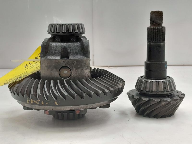 2017-2019 Nissan Titan Front Differential Ring and Pinion 2.937 Ratio OEM 38100EZ20B