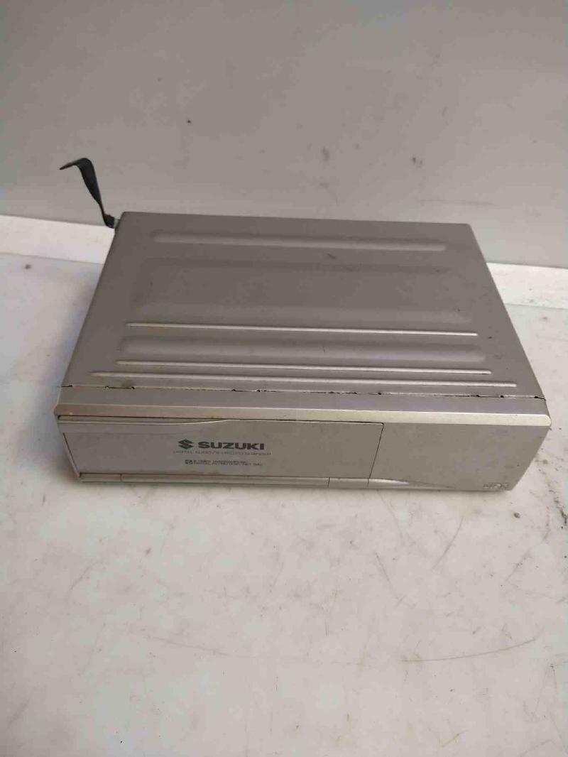 2000 Suzuki Vitara Audio & Visual Equip.(Radio)