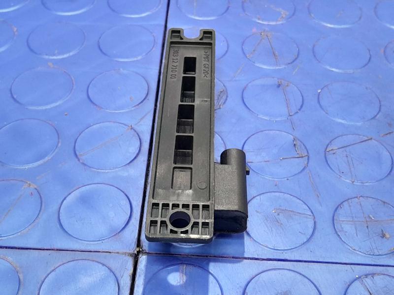 2017-2019 Jaguar XE Keyless Entry Antenna Genuine OEM Part AH42-15K603-AA