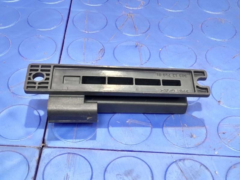 2017-2019 Jaguar XE Keyless Entry Antenna Genuine OEM Part AH42-15K603-AA