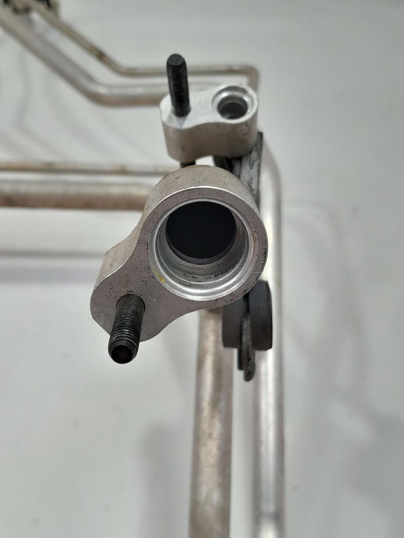2014 Kia Sedona AC Pipe Suction / Liquid Tube Assembly OEM 977754D920