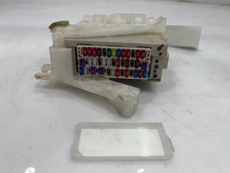 2010 Toyota Prius Cabin Fuse Box
