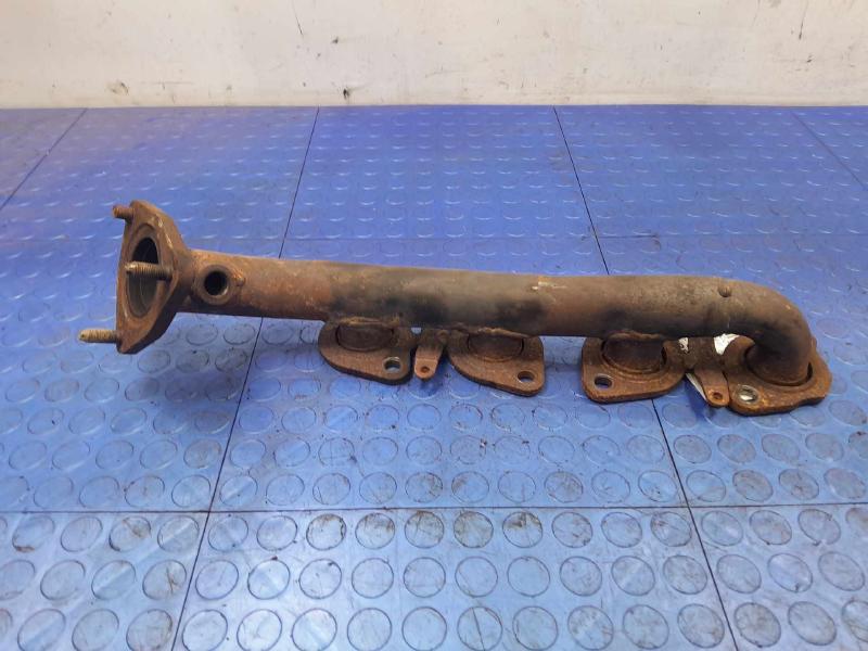 2004 Toyota Tundra Exhaust Manifold