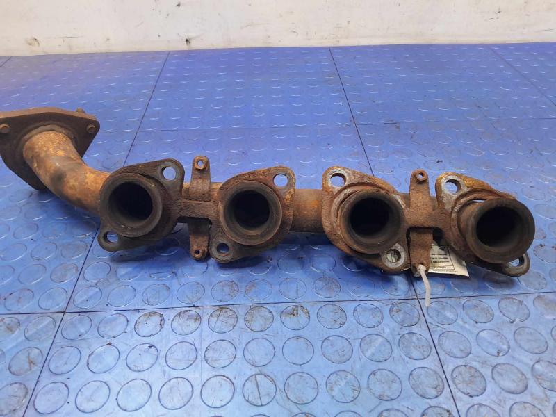 2004 Toyota Tundra Exhaust Manifold