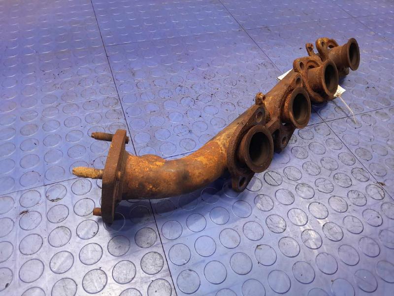 2004 Toyota Tundra Exhaust Manifold