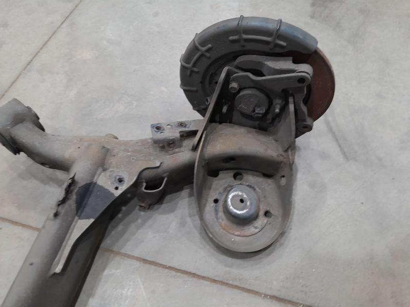 2010-2013 Kia Forte Beam Axle Assembly Torsion Axle - Disc Brakes OEM 551001M100