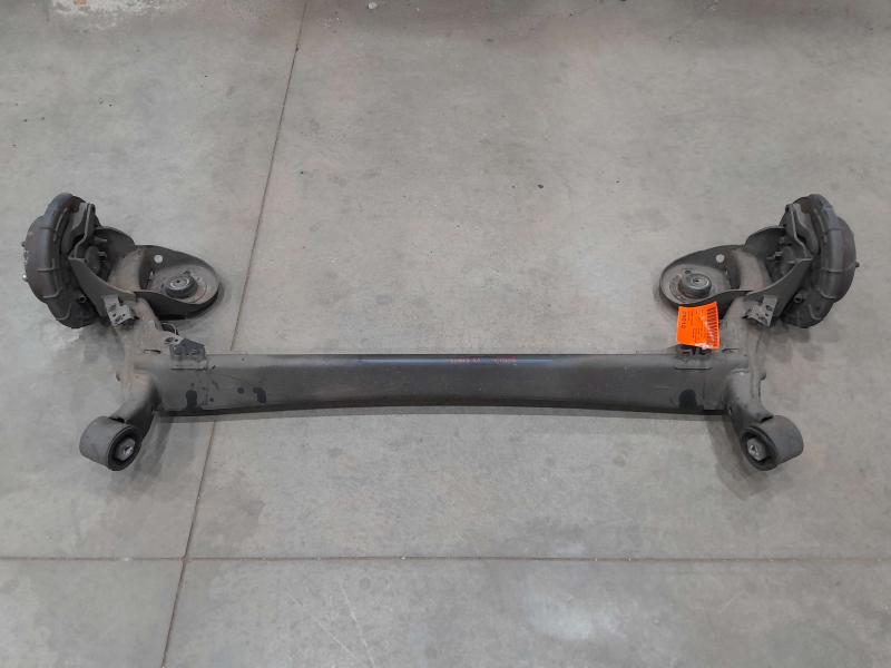 2010-2013 Kia Forte Beam Axle Assembly Torsion Axle - Disc Brakes OEM 551001M100