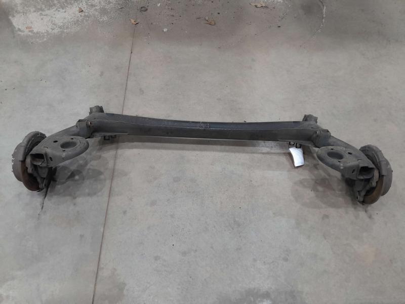 2010-2013 Kia Forte Beam Axle Assembly Torsion Axle - Disc Brakes OEM 551001M100