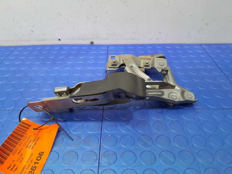 2018 Volvo S90 Hood Hinge