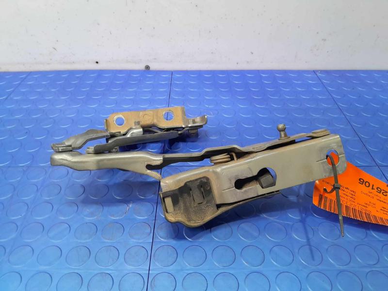 2018 Volvo S90 Hood Hinge