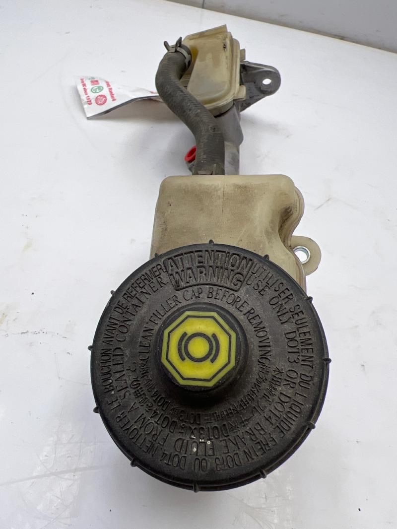 2006 - 2008 Honda Civic 1.8L Brake Master Cylinder Assembly OEM 46100SNAA01