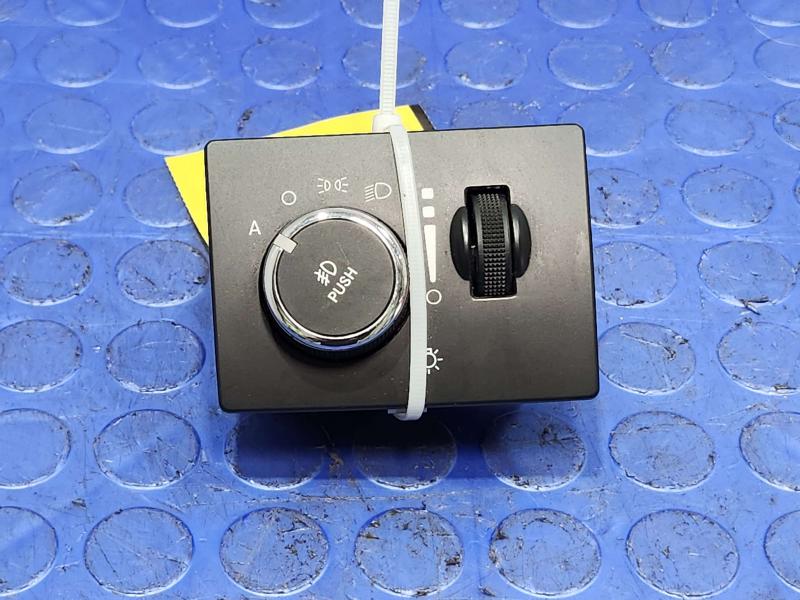 2015 Jeep Grand Cherokee Headlight Switch (Dash Mtd)