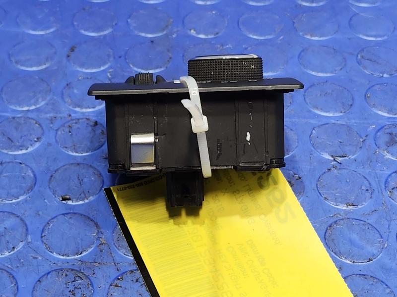 2015 Jeep Grand Cherokee Headlight Switch (Dash Mtd)
