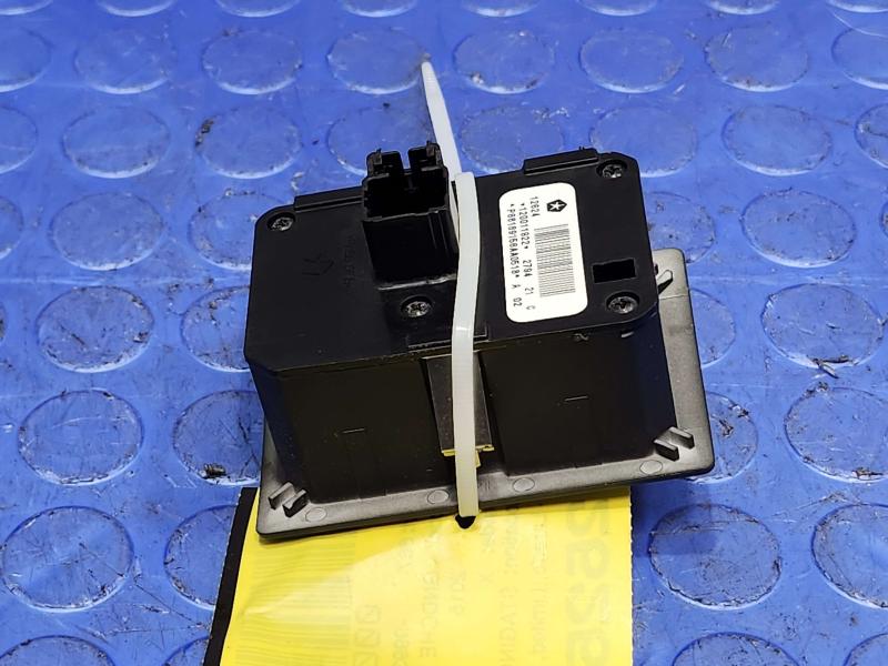 2015 Jeep Grand Cherokee Headlight Switch (Dash Mtd)