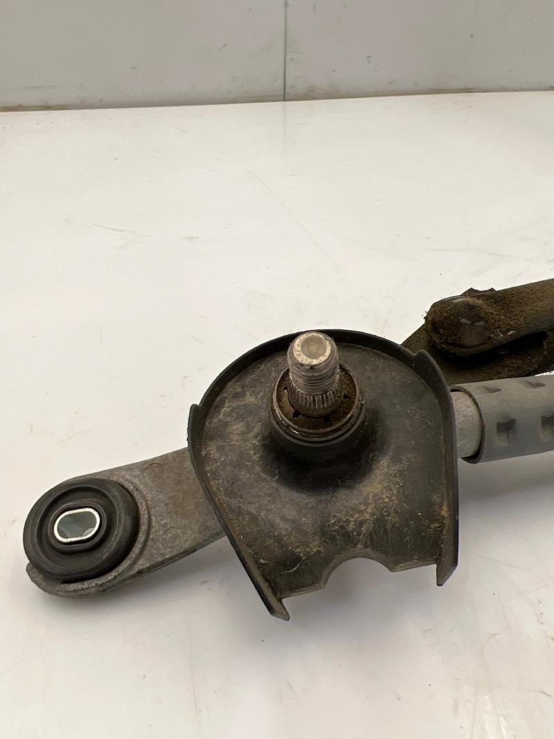 2006 - 2012 Toyota Rav4 Windshield Wiper Linkage OEM 851500R010