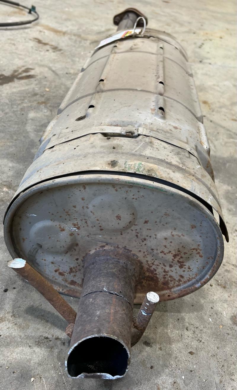 2002 Ford Explorer Muffler