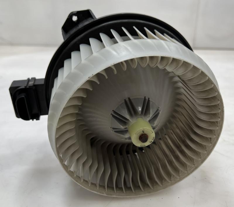 2009 - 2013 Dodge Ram 1500 Heater AC Blower Motor - Single Zone OEM 68048905AB