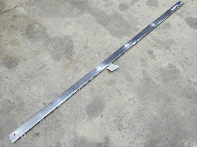 1984 Oldsmobile Ninety-Eight Rocker Moulding