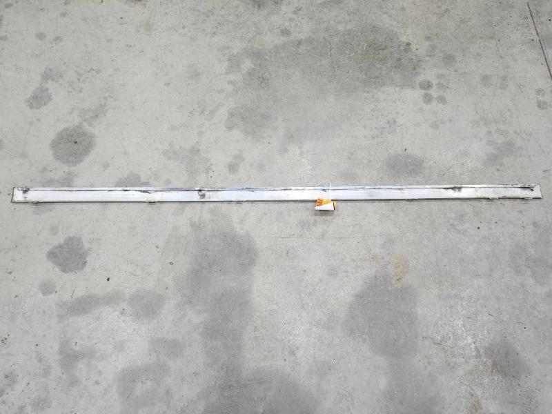 1984 Oldsmobile Ninety-Eight Rocker Moulding