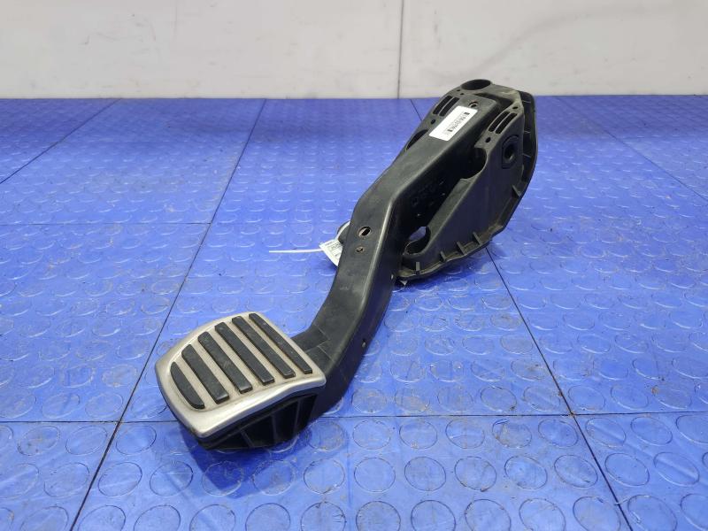 2018 Alfa Romeo Giulia Brake Pedal