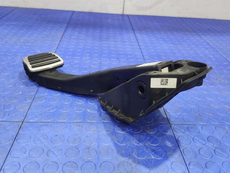 2018 Alfa Romeo Giulia Brake Pedal
